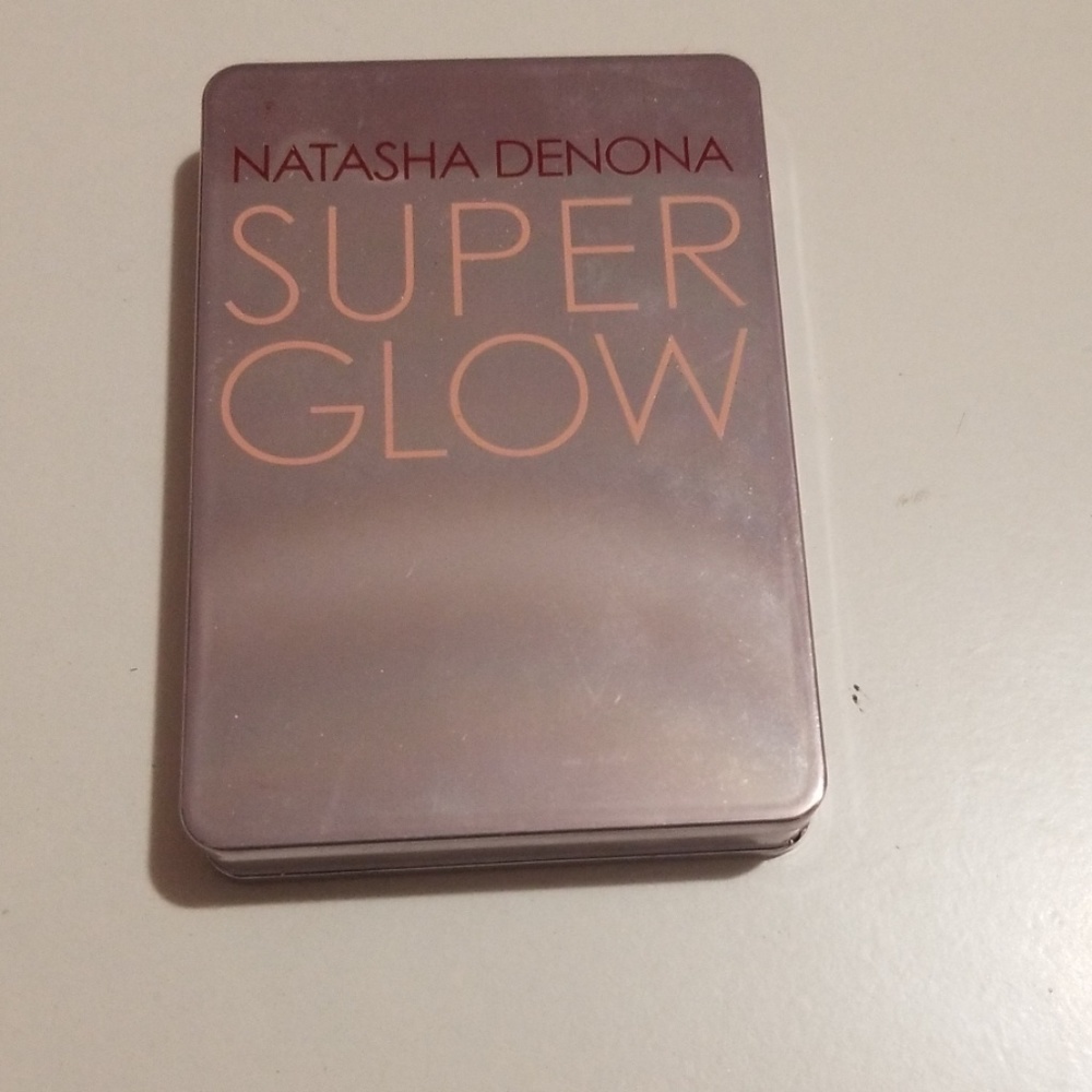 Natasha denona super glow highlight